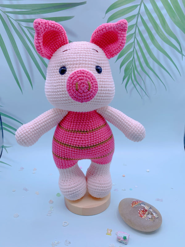 Handcrafted Pudge the Pig Crochet Plush Toy - A Truly Special Gift