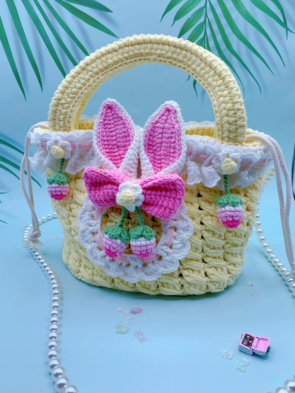 Artisanal Crochet Pearl Chain Crossbody Handbag - The Perfect Gift