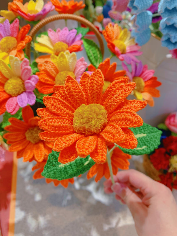Handcrafted Crochet Sunflower Blossom - Delicate and Cheerful Floral Décor